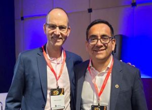 Eu e Prof. Torsten Doenst durante sua visita no InCor HCFMUSP. “ Obrigado Prof. Torsten Doenst pelo apoio e aprendizado. Parceria para projetos futuros.”